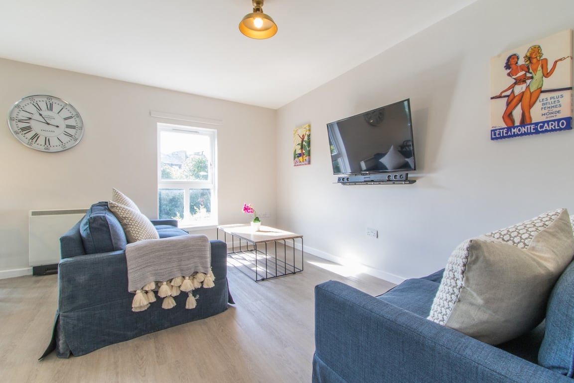 Flat 11, 7 Morrison Circus