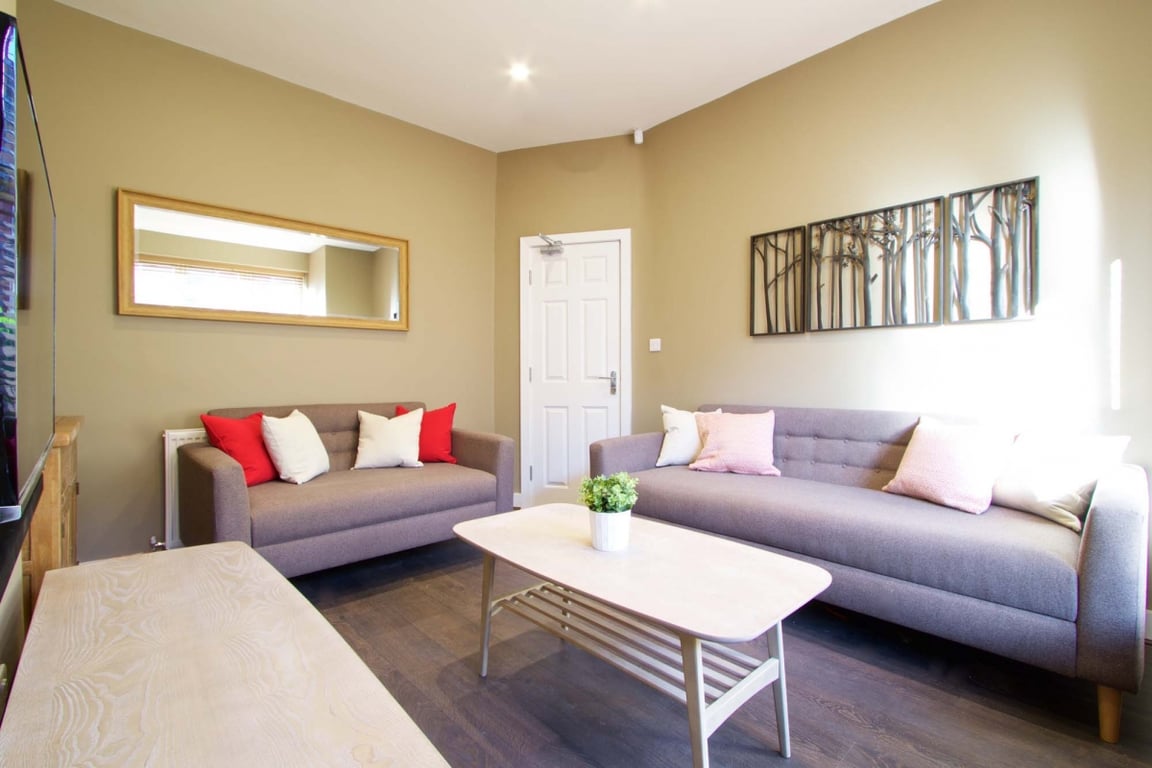 25 Hessle Terrace