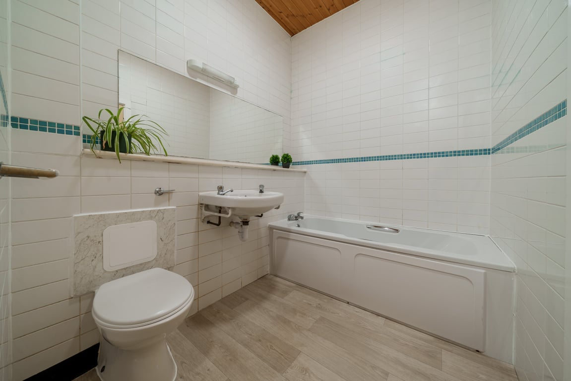 Flat 1, Mayfair Court