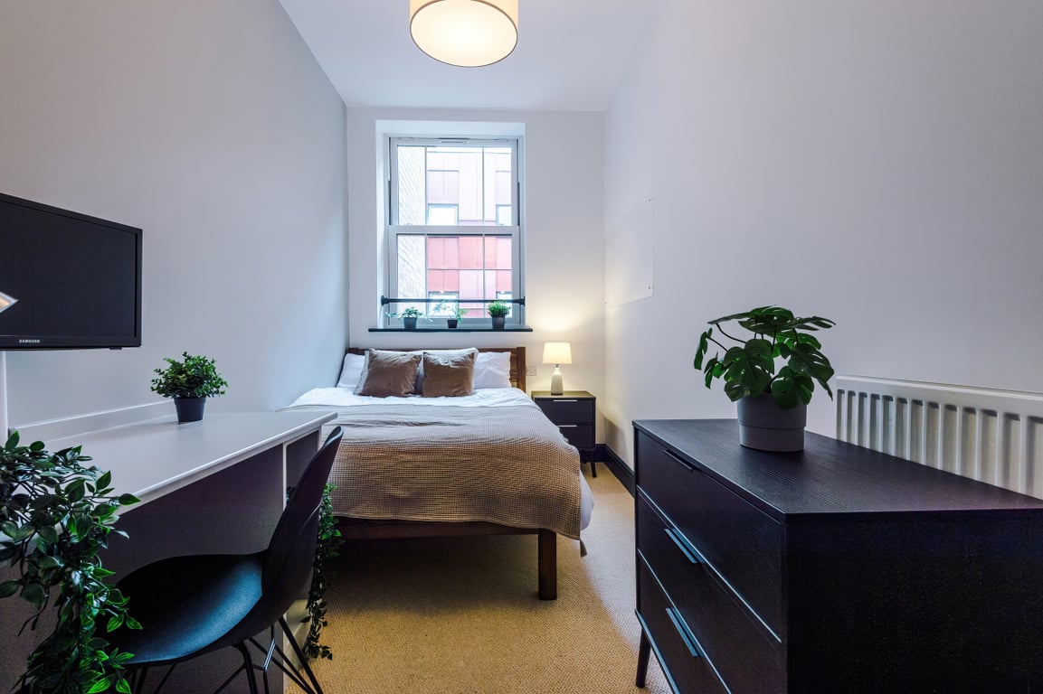 Flat 12, Shoe & Boot Factory