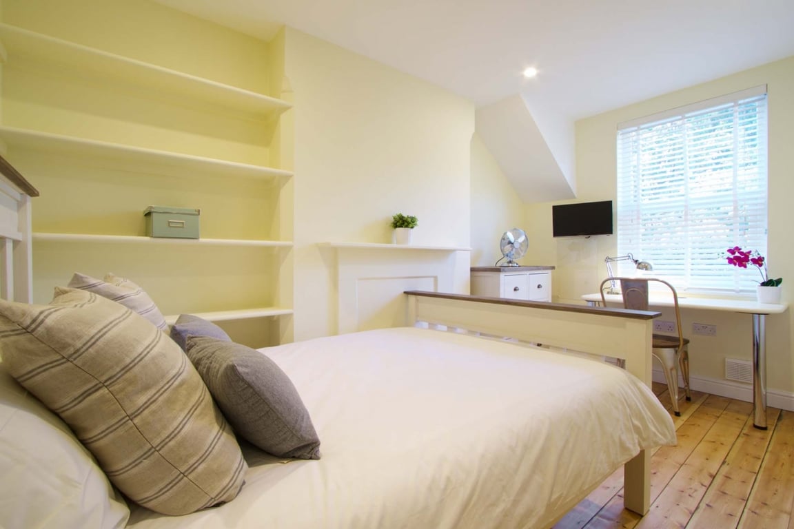 30 Newstead Grove
