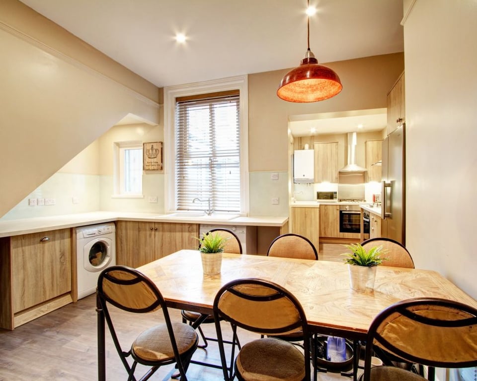 2 Hawthorne Terrace