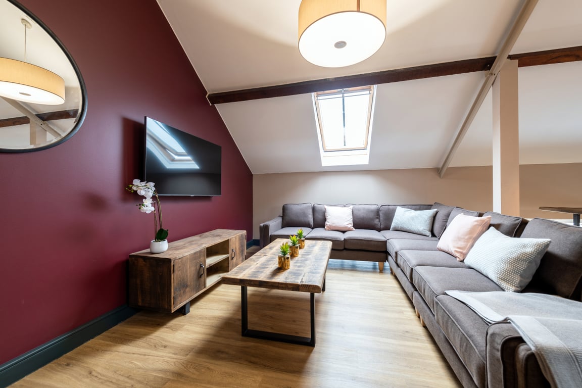 Flat N Bishop Blackall School