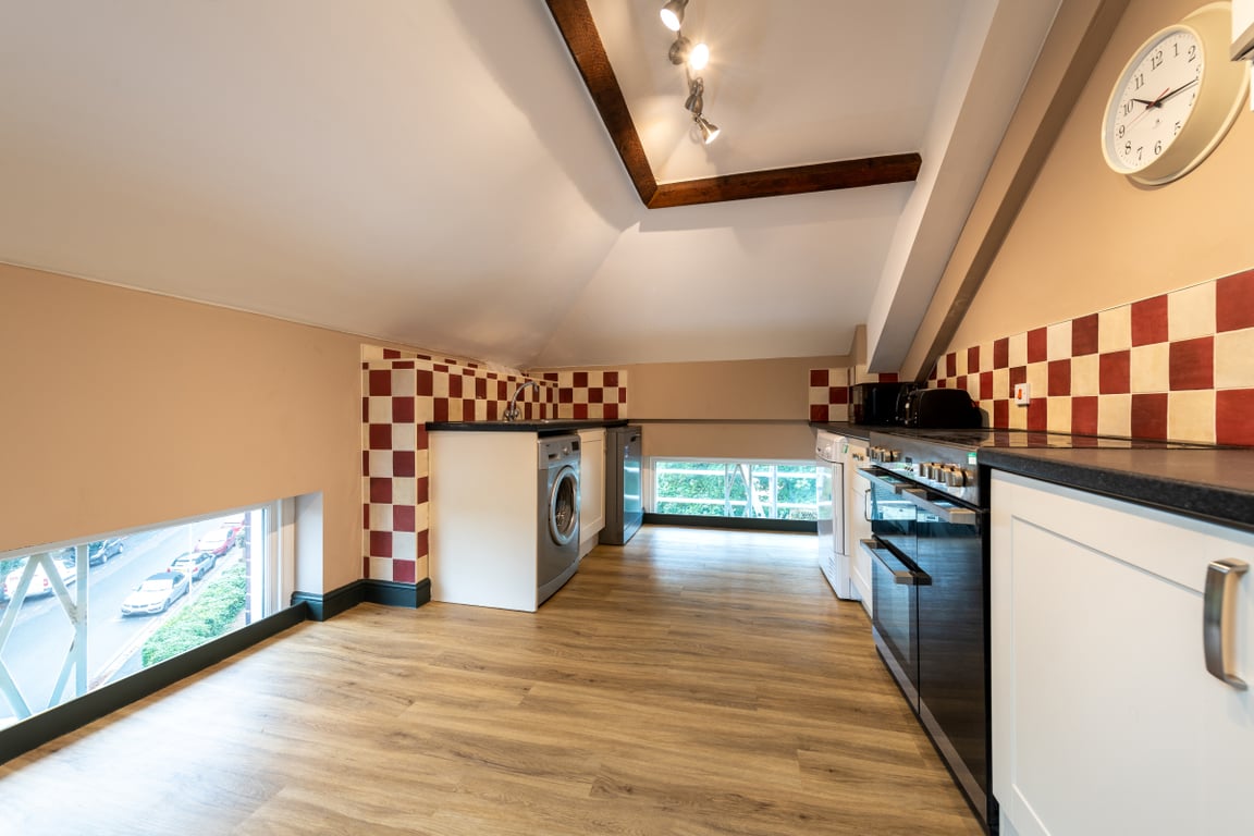 Flat N Bishop Blackall School