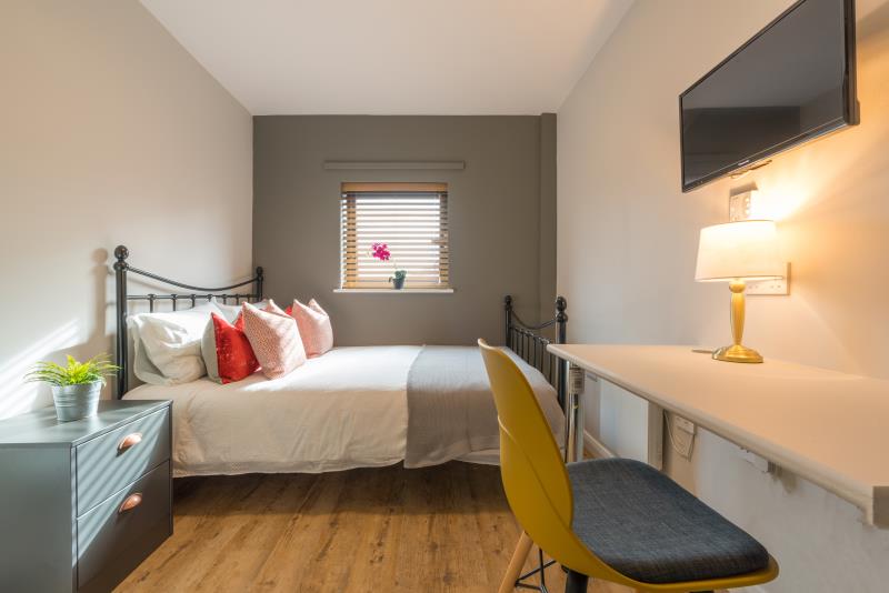 Flat 6, Byron Lofts