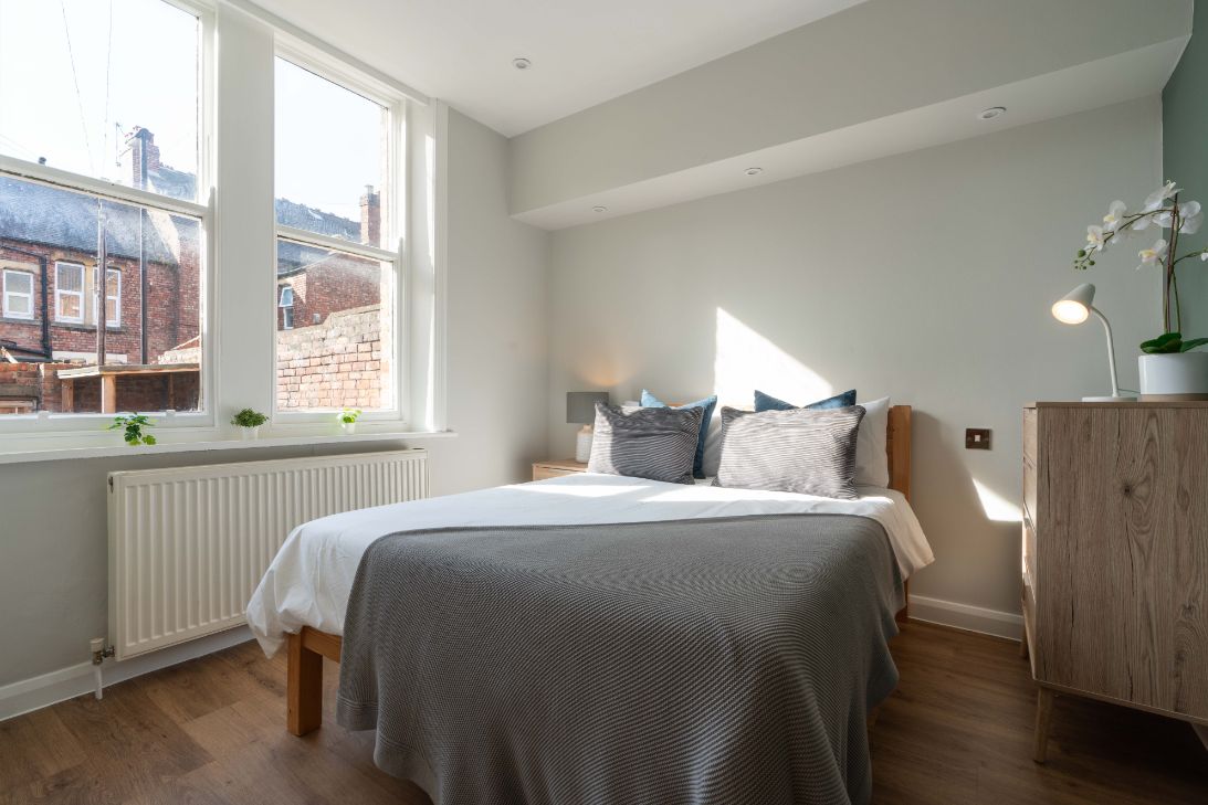 Flat 2 20 Kimberley Gardens