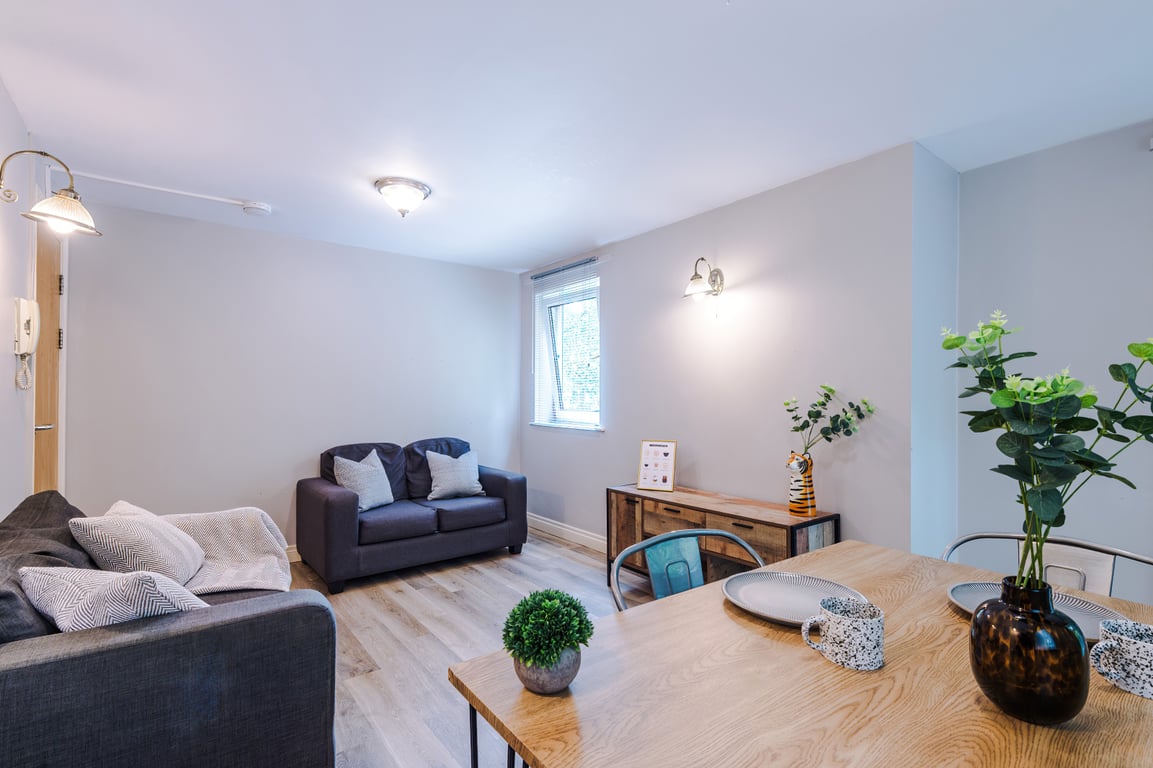 Flat 3, Dalton House