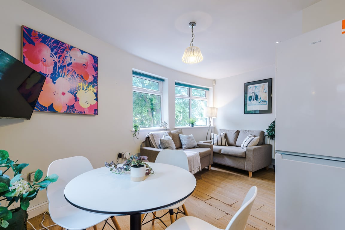 32 Rolleston Drive