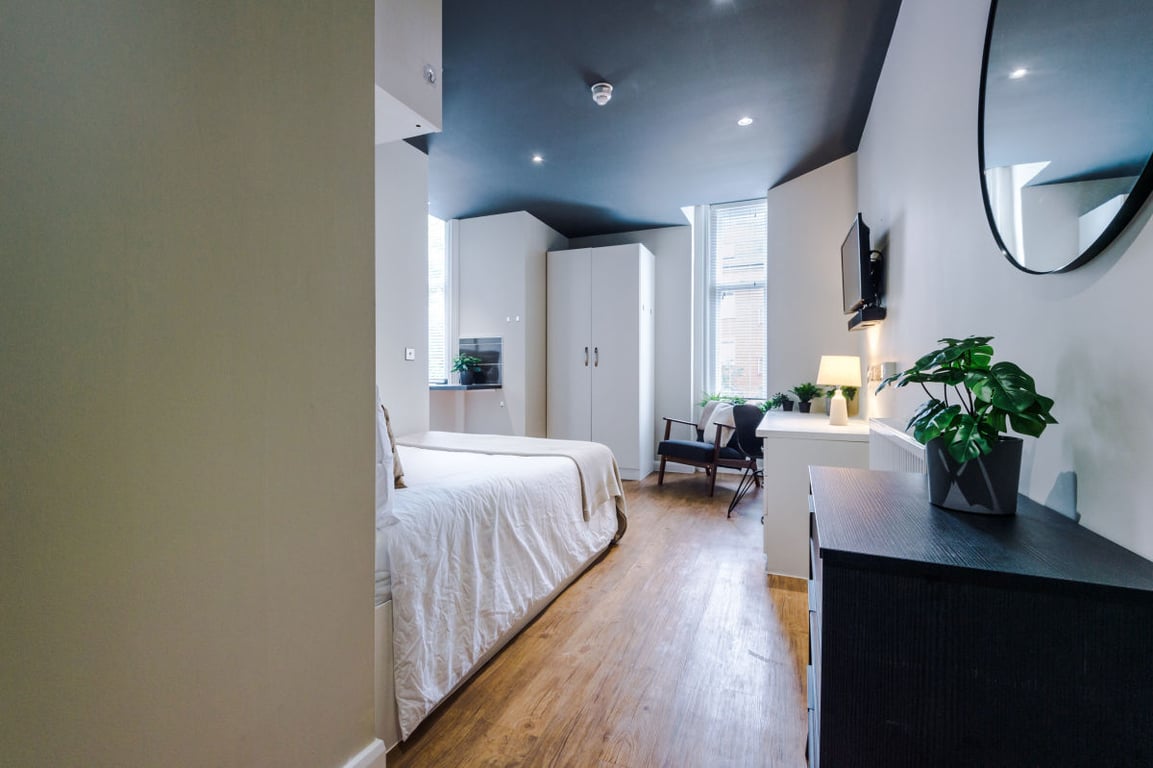 Flat 9, 160 Upper New Walk