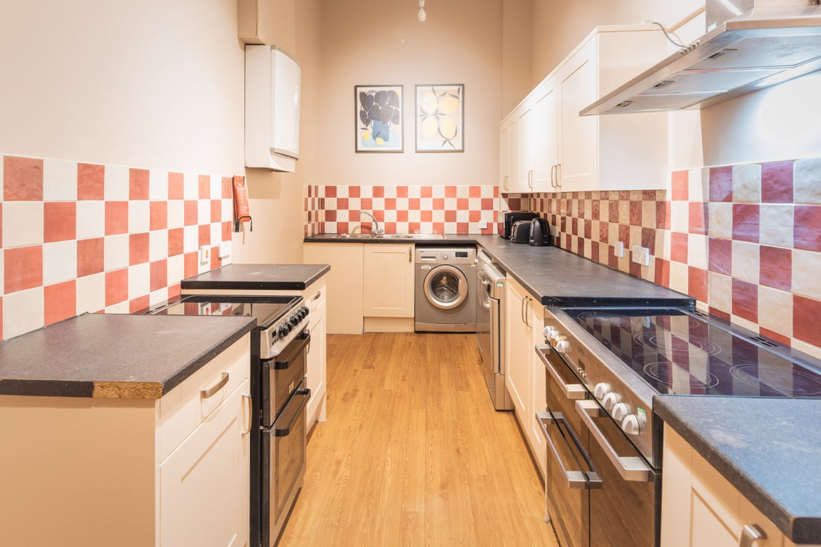 Flat B Bishop Blackall School