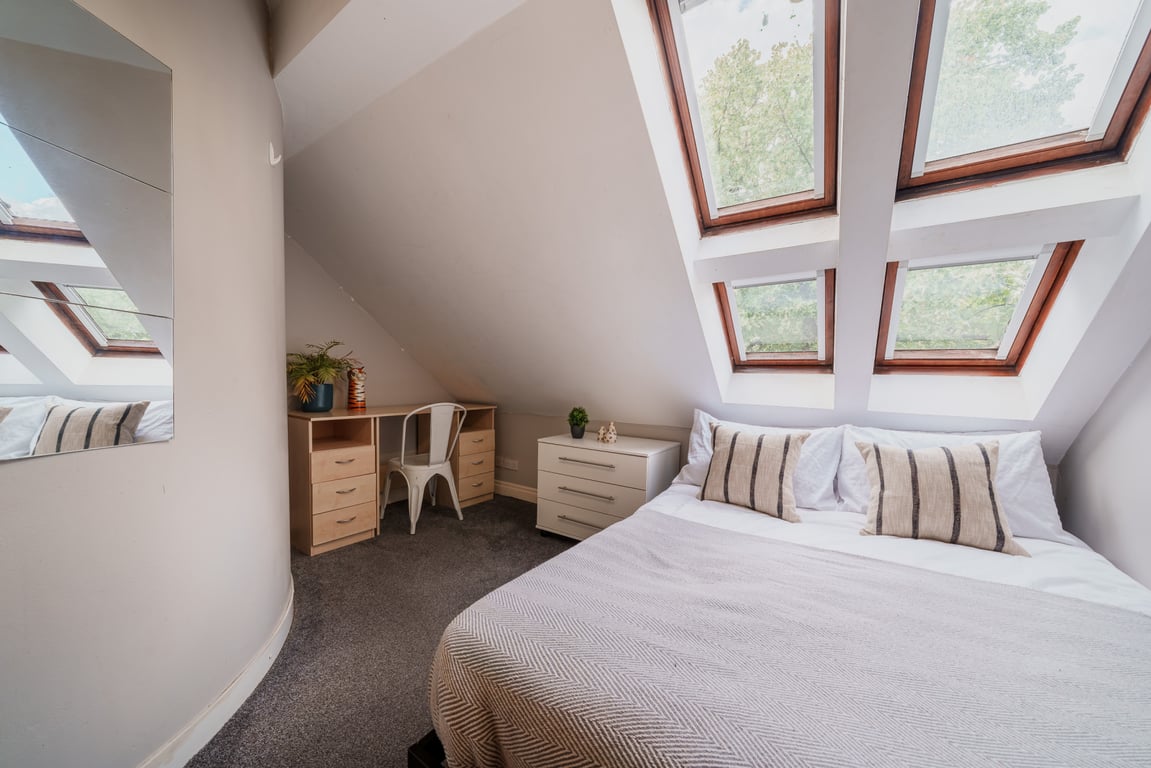 Flat 12, Lowry House