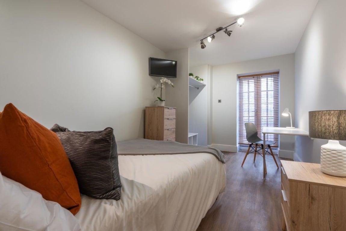 Flat 2 Shiners Yard, 123 Jesmond Road