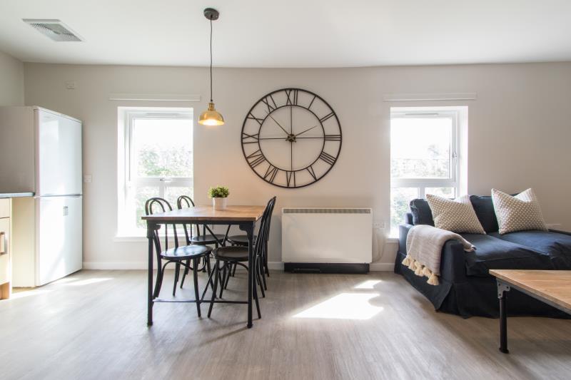 Flat 2, 6 Morrison Circus