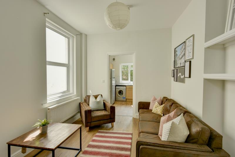 2 Hillsborough Avenue