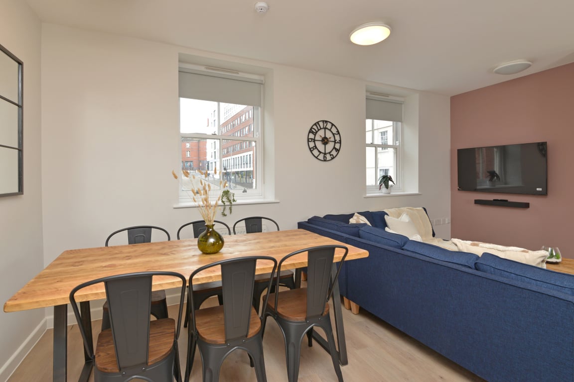 Flat 8, Isca Lofts
