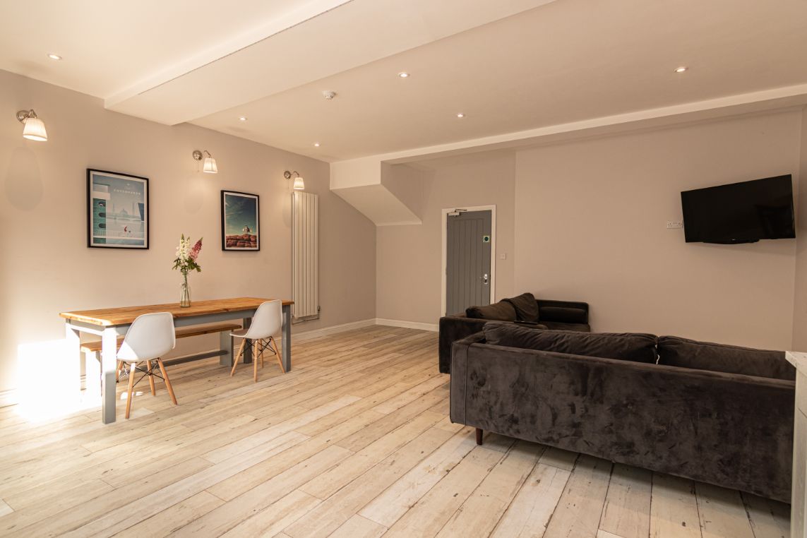89 Woodcroft Road
