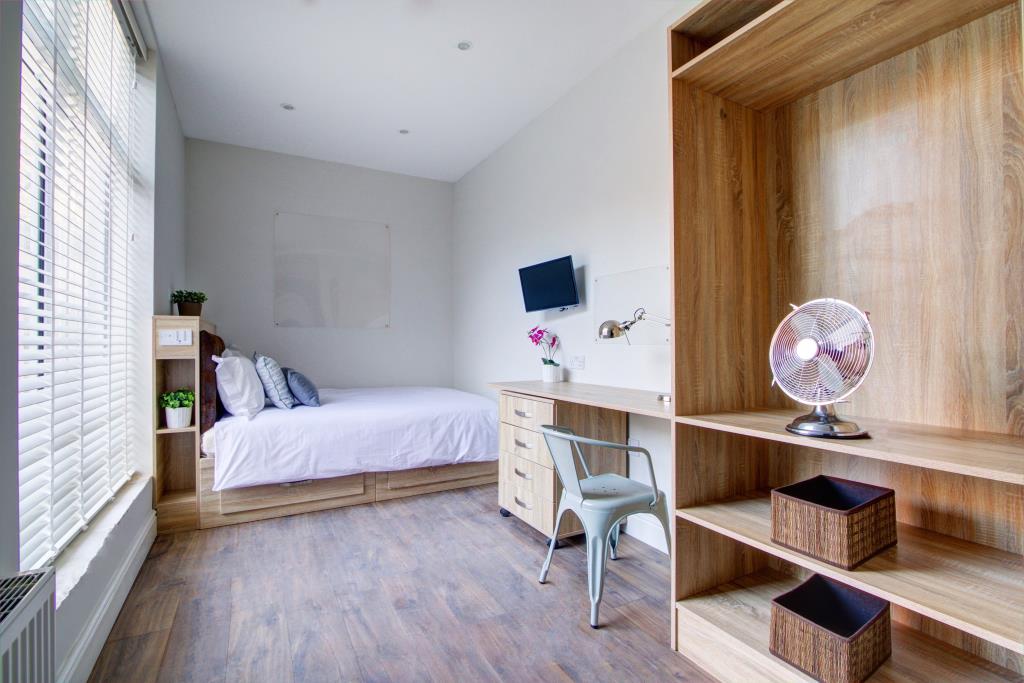 Flat D, Park View