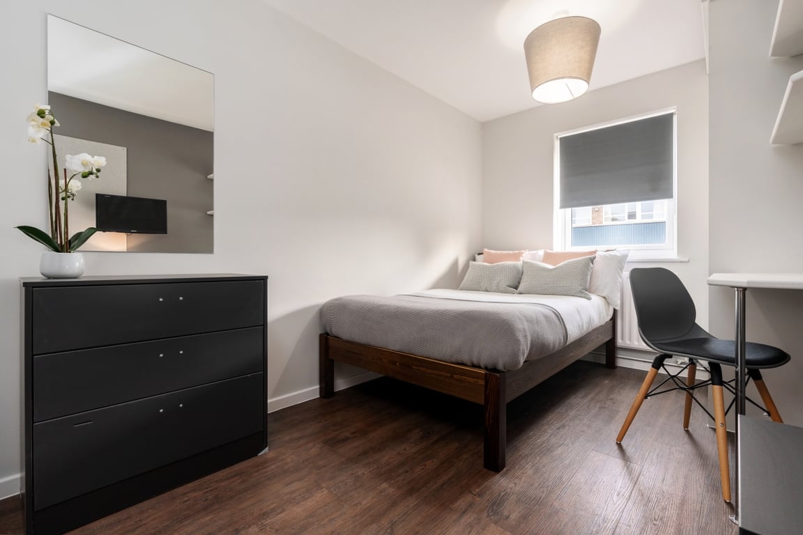 Flat 2, 28 Church Street