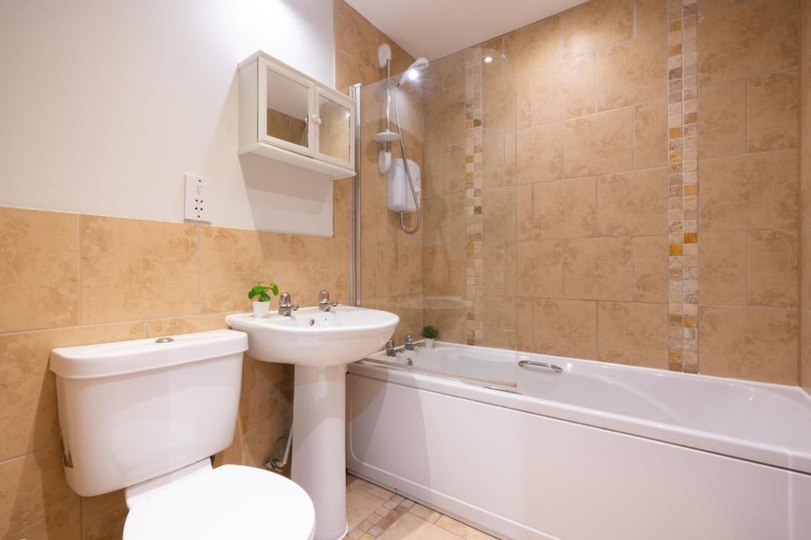 Flat 11 Shiners Yard, 123 Jesmond Road