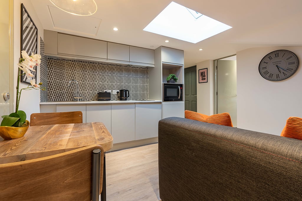 Flat 7, 76 Mount Pleasant