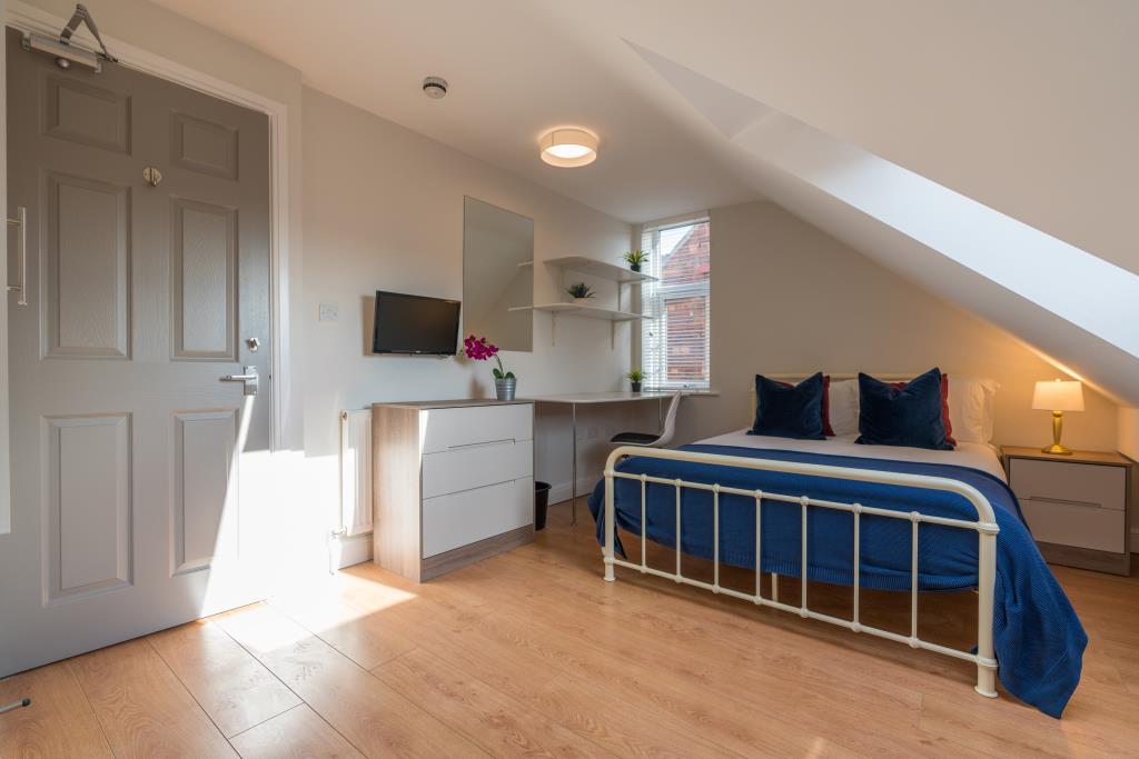 26 Teversal Avenue
