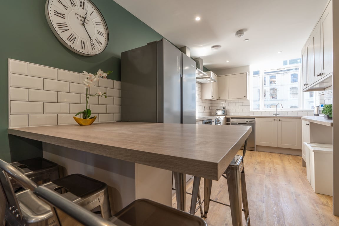 Flat 1, 123 Walter Road