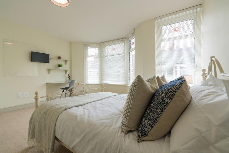 140 Mackintosh Place