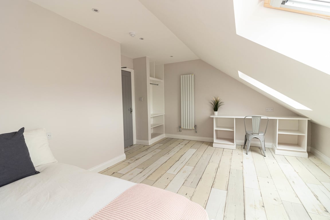 74 Woodcroft Road