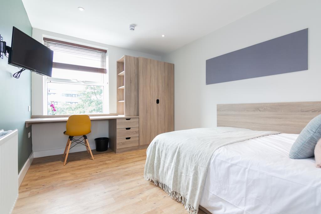 Flat 6, 42 Bankfield Road