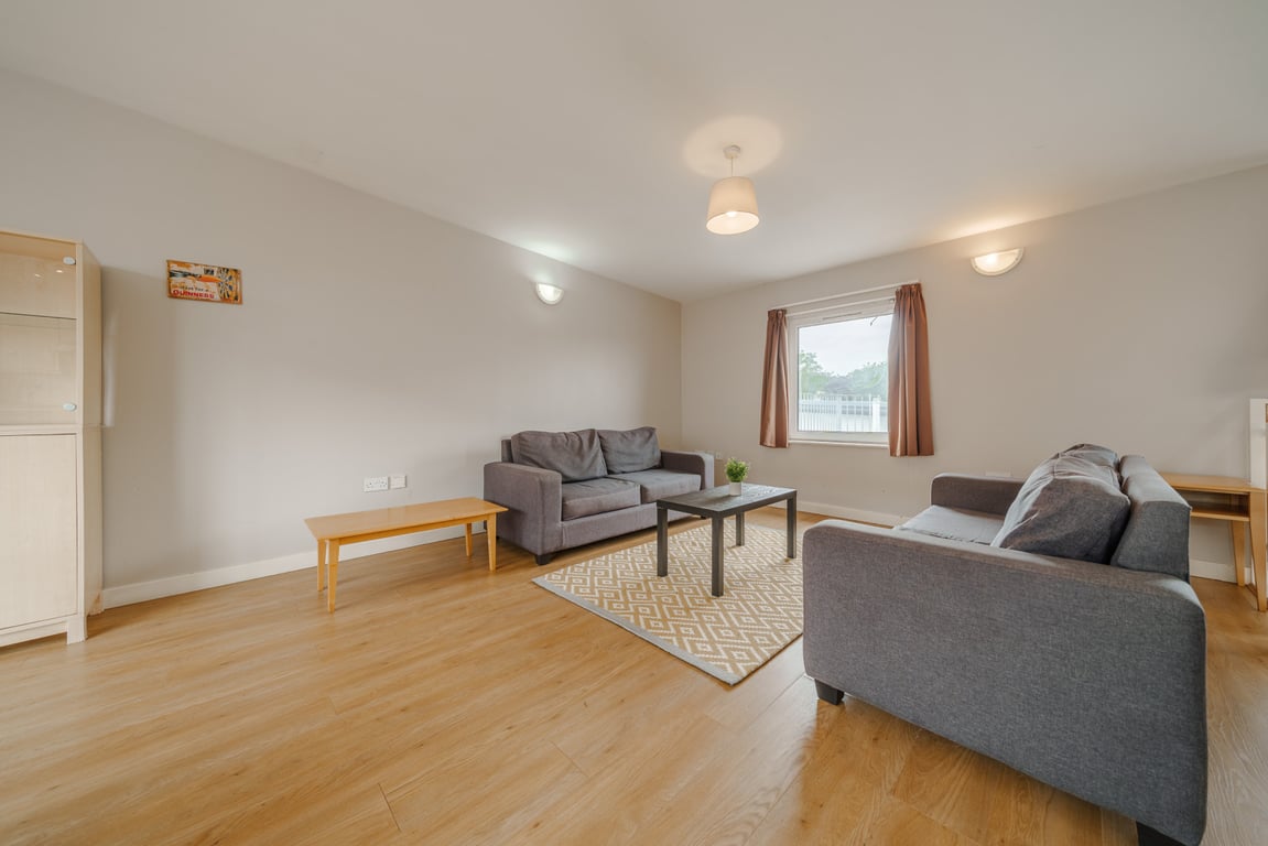 Flat 71, Mayfair Court