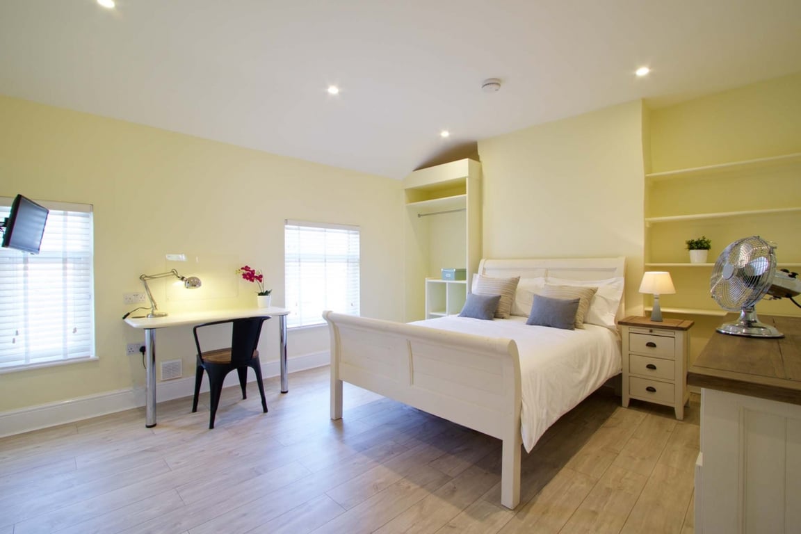7 Newstead Grove