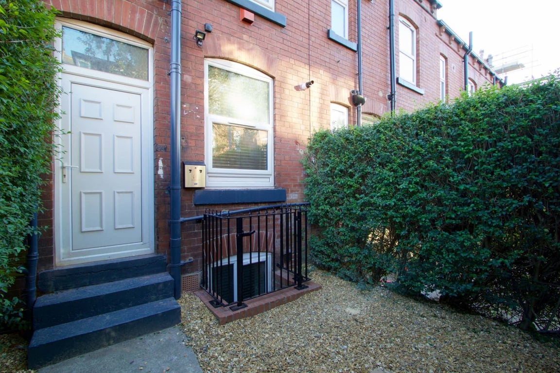 25 Hessle Terrace