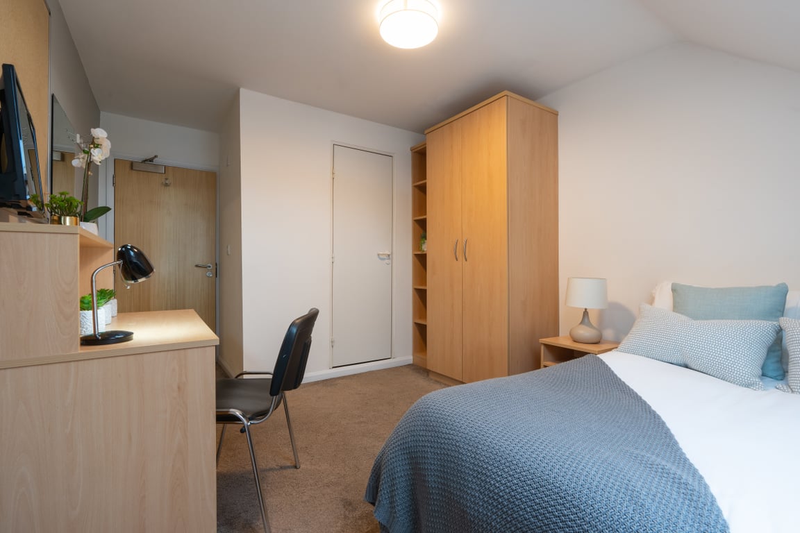 Flat 11, Hope Court
