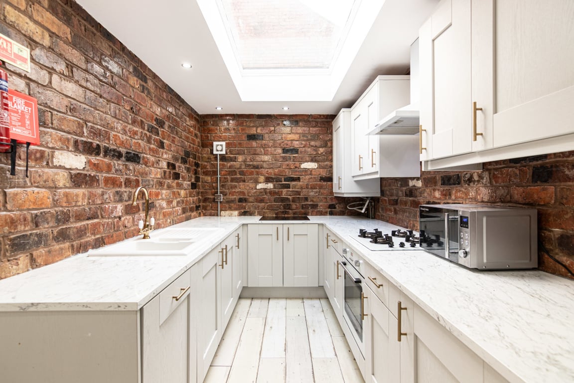 12 Manton Road
