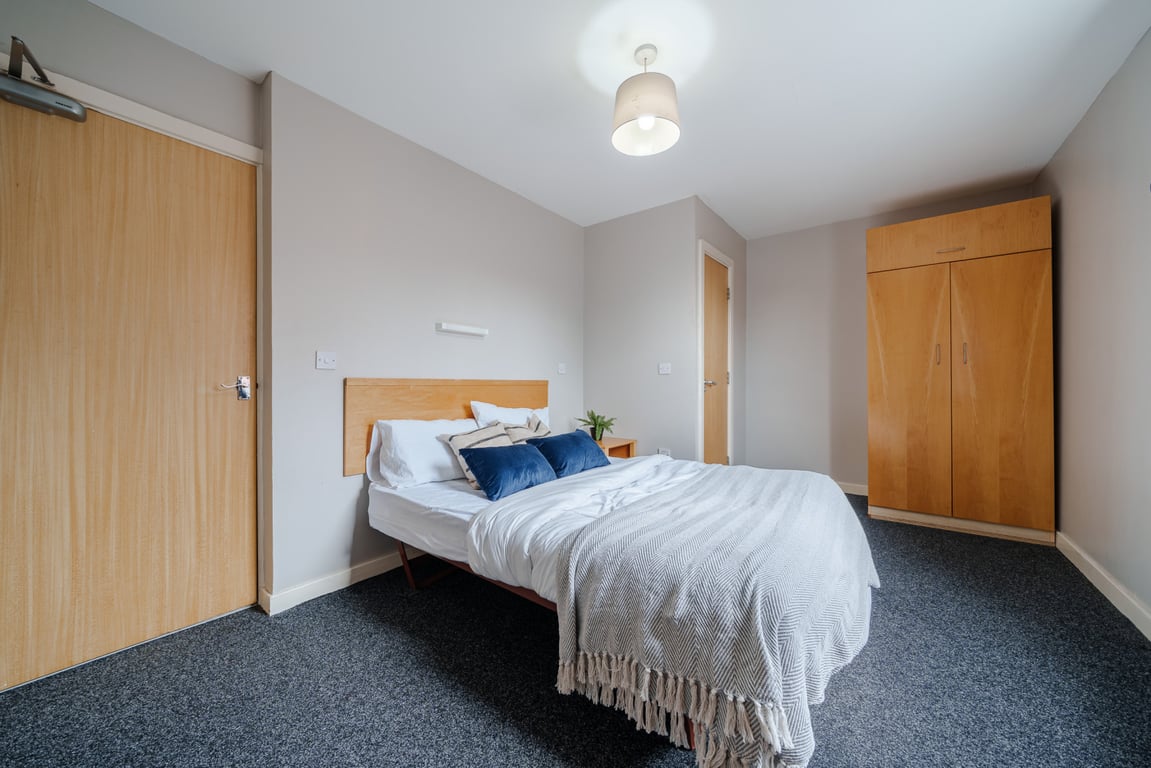 Flat 7, Mayfair Court