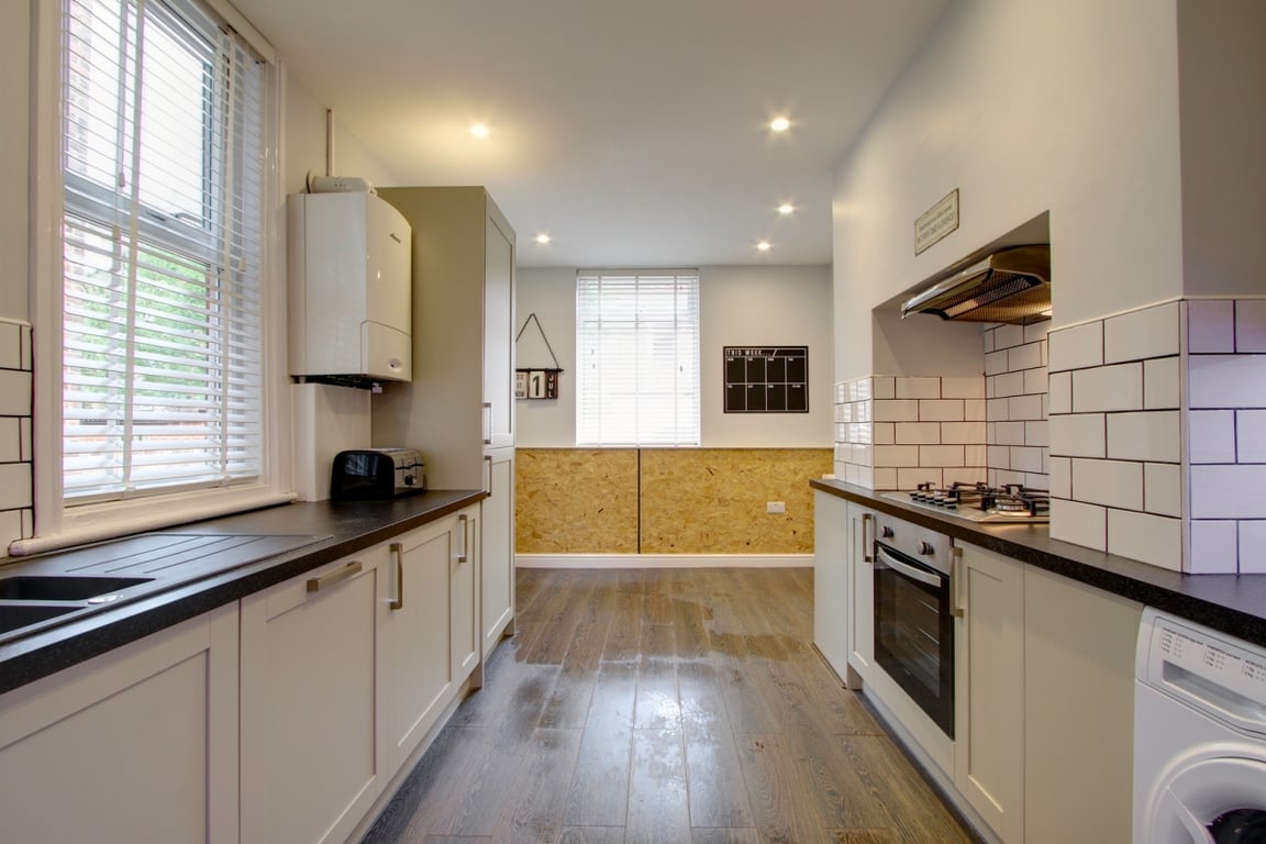 76 Derby Road
