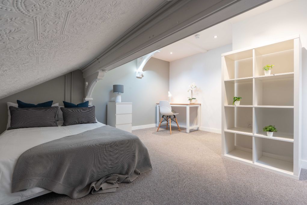 Flat E, 113 Portland Road