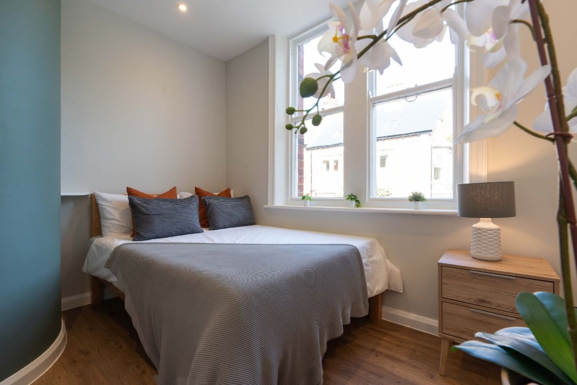 Flat 1 20 Kimberley Gardens