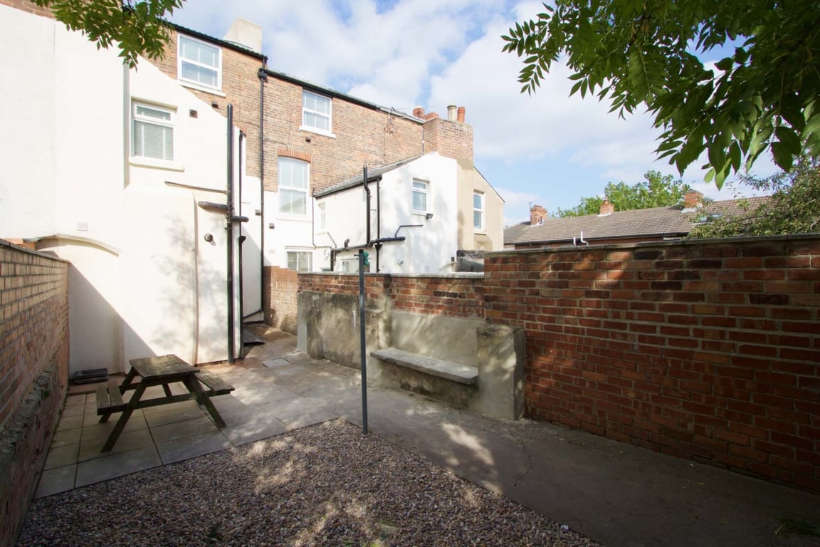 7 Newstead Grove