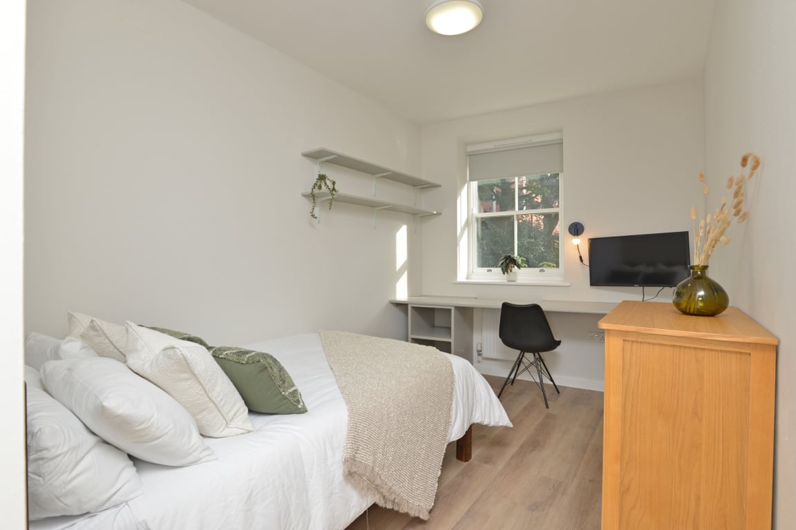 Flat 5, Isca Lofts