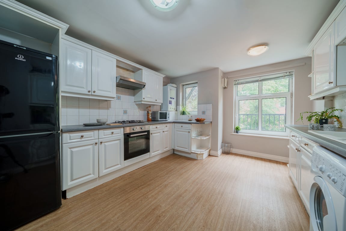 Flat 8, Newton House
