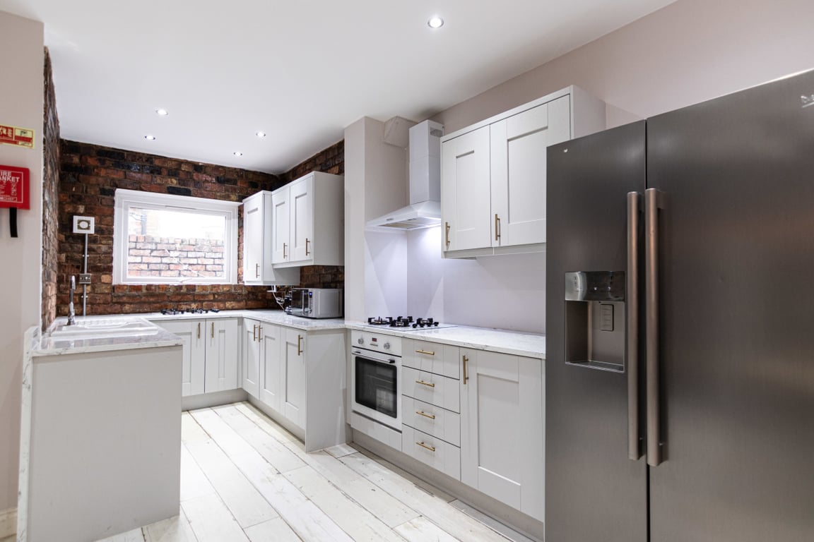 87 Halsbury Road