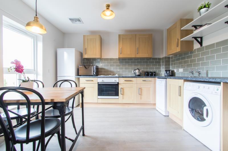 Flat 2, 6 Morrison Circus