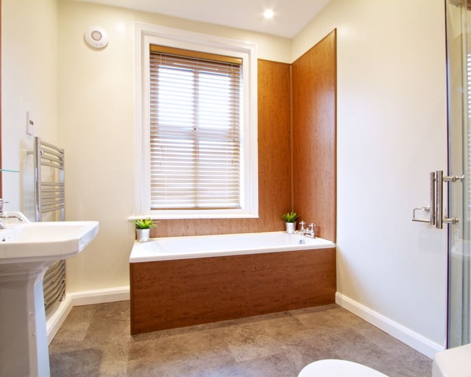2 Hawthorne Terrace