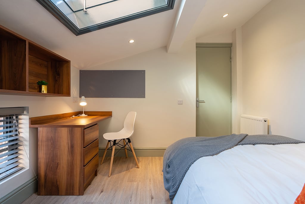 Flat 7, 76 Mount Pleasant
