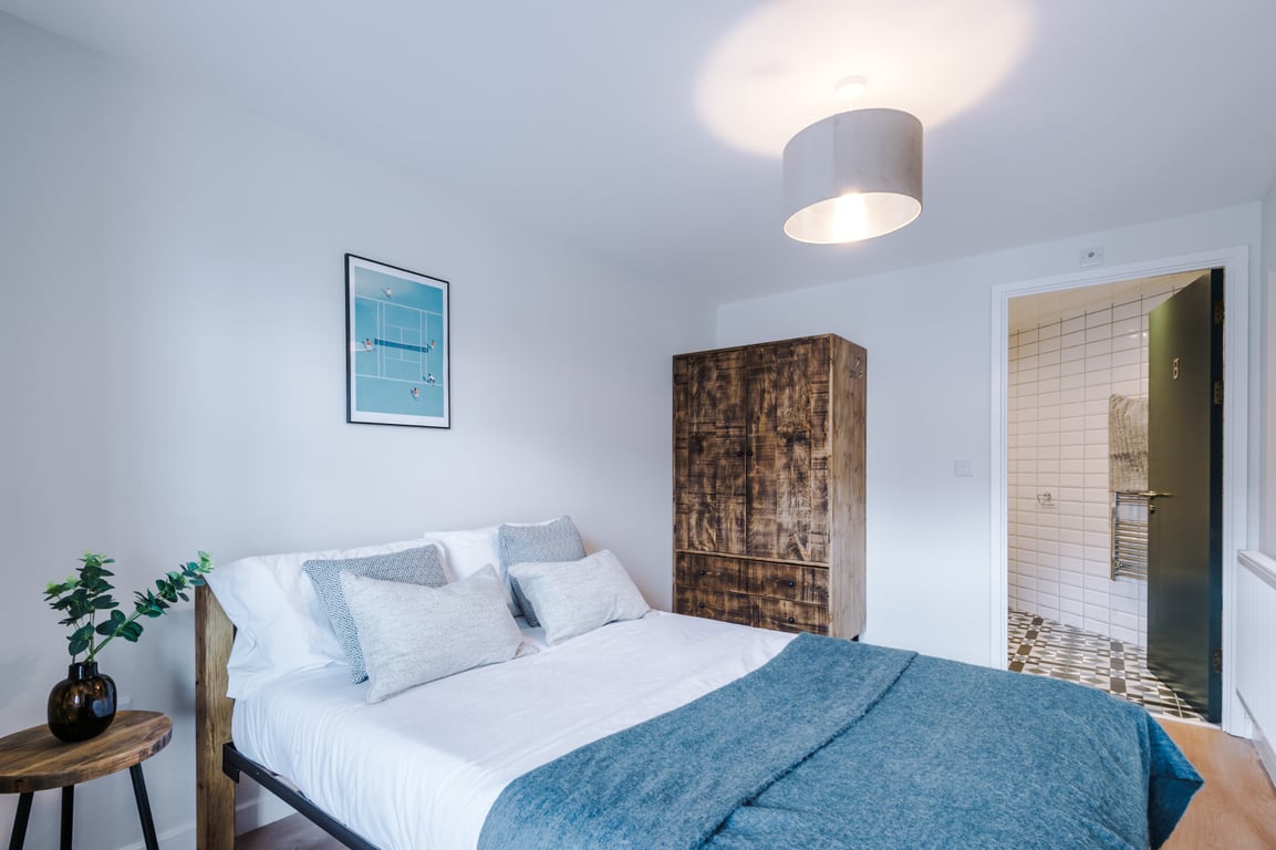 Flat 11, Lowry House