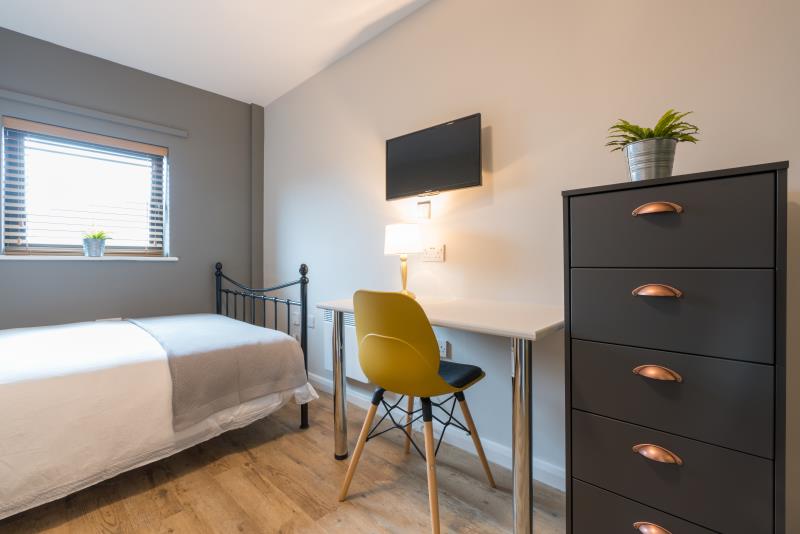 Flat 6, Byron Lofts