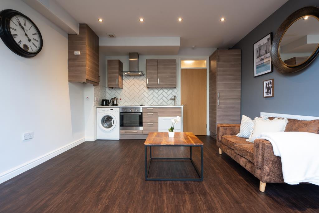 Flat 1, 28 Glynrhondda Street
