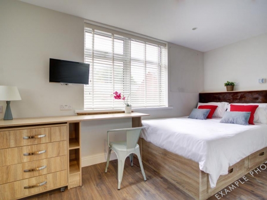 Flat 9, 6 Morrison Circus