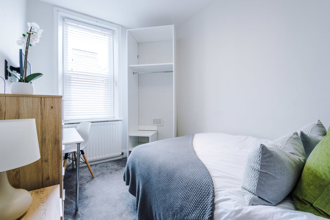 200 Sandyford Road